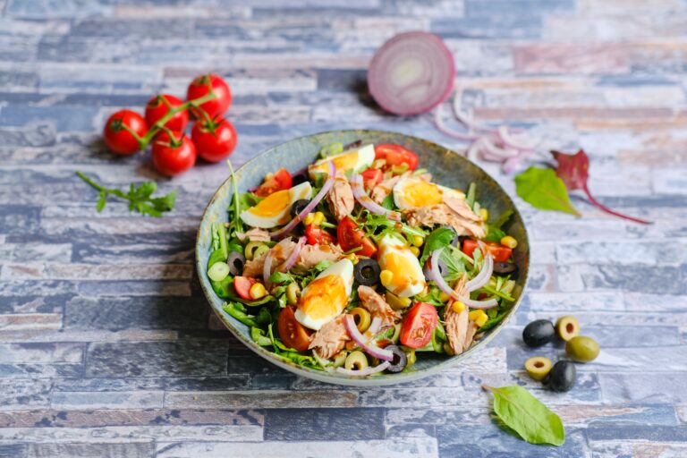salat s tunakem 2 jed